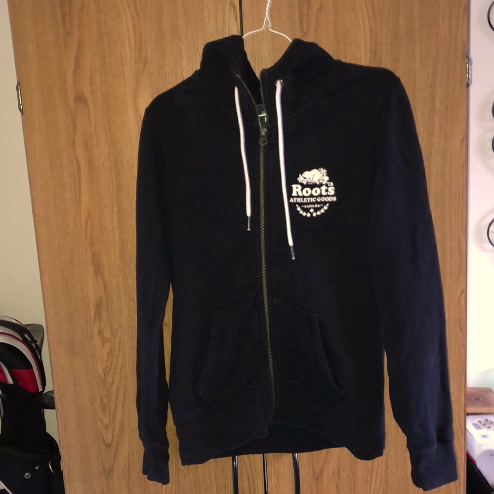 In Excellent condition Roots Original Full Zipper hoddie